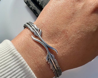 Dainty Bracelet for Women , Adjustable Silver Bangle for Women, Gift for Her, Christmas Gift