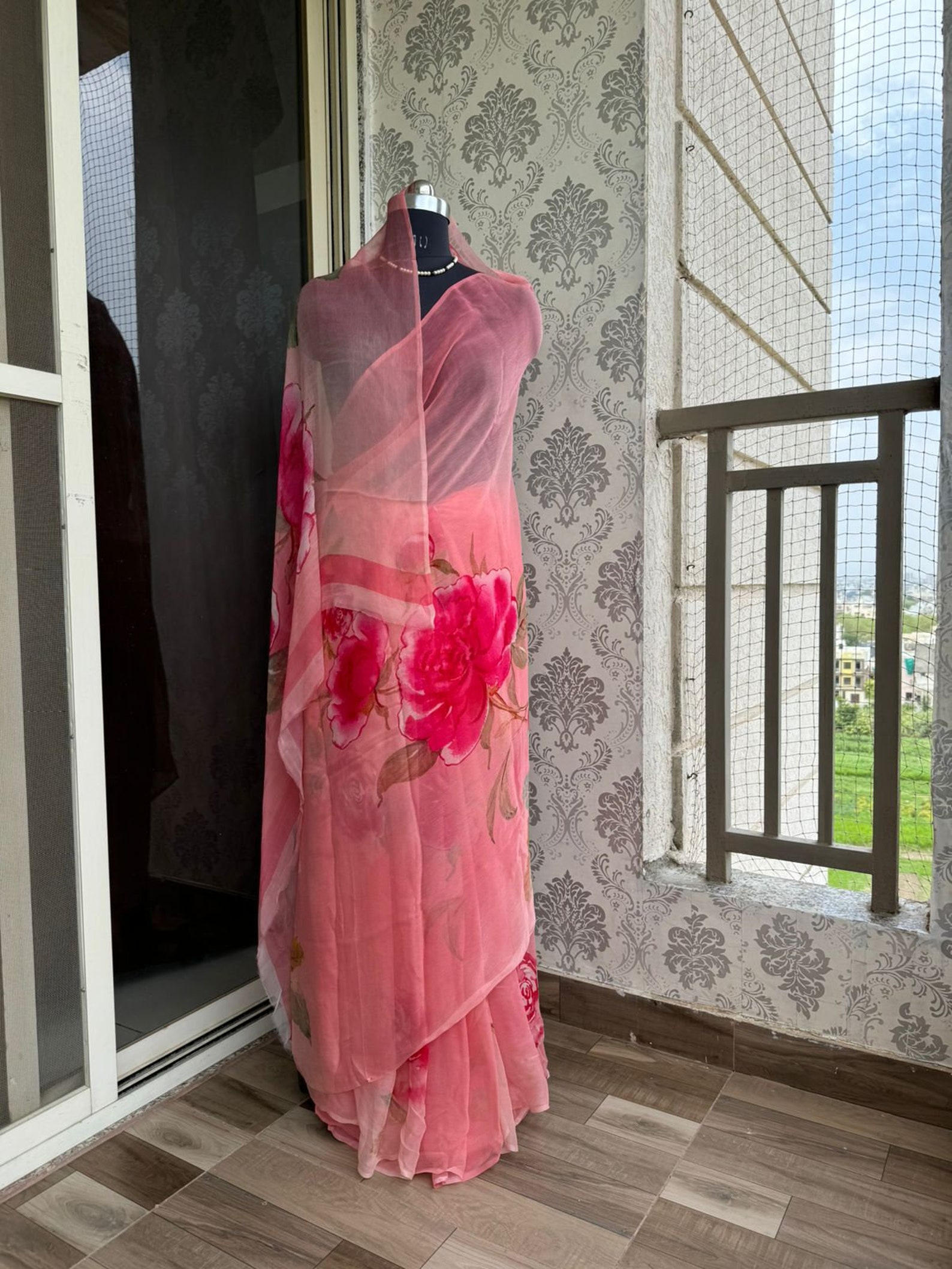 Pure Diamond Chiffon Floral Design Saree Chiffon Pink Saree Light ...
