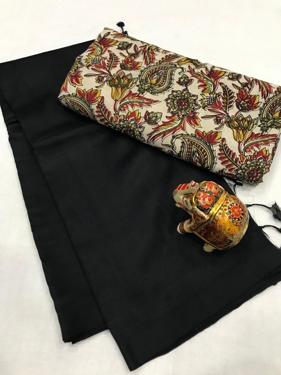 Light Green Mangalgiri Plain Silk Saree with  Blouse main image 0