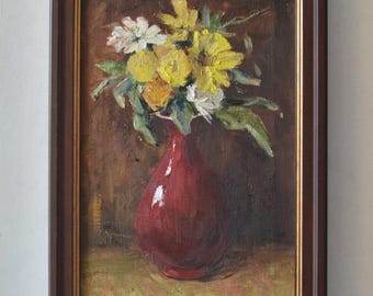 Original framed oil painting on canvas. Dark still life with a bouquet of yellow and white flowers in an antique vase. European fine art