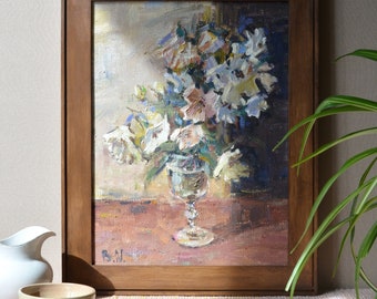 Dipinto ad olio originale con natura morta floreale in cornice di legno. Bouquet di fiori bianchi in stile vintage. Arte da parete su tela floreale. Belle Arti.