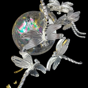 Dragonfly sphere stand