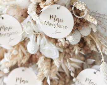 Personalized wooden keychain