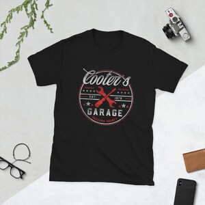 T-shirt unisexe à manches courtes Cooter’s Garage