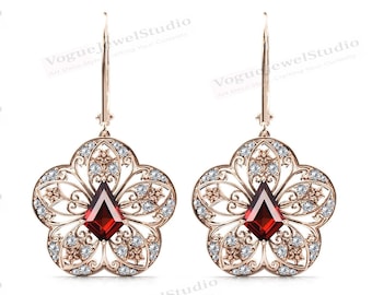 Antique Kite Shaped Garnet Earrings For Women Unique Dangle Drop Earrings Art Deco Filigree Style Earrings Vintage Floral Garnet Earrings