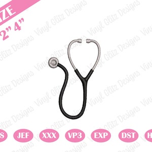 Può includere: Uno stetoscopio nero e argento con un'etichetta di dimensioni di 2" x 4". Lo stetoscopio ha la forma di un cuore. L'immagine include le parole "PES", "JEF", "XXX", "VP3", "EXP", "DST" e "HUS" in cerchi rosa.