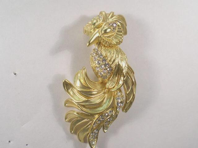 18kt Gold Brooch - Etsy