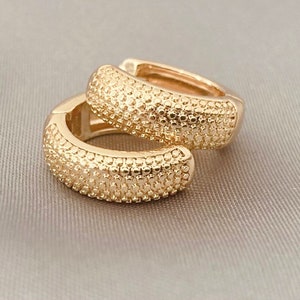 18K Gold Small Huggie Hoop Earrings, Everyday Earrings, Minimalist, Gift for Her