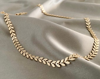 14K Gold Leaf Necklace, Dainty Leaf Necklace, Layering Necklace, Minimalist Necklace, Gift for Her