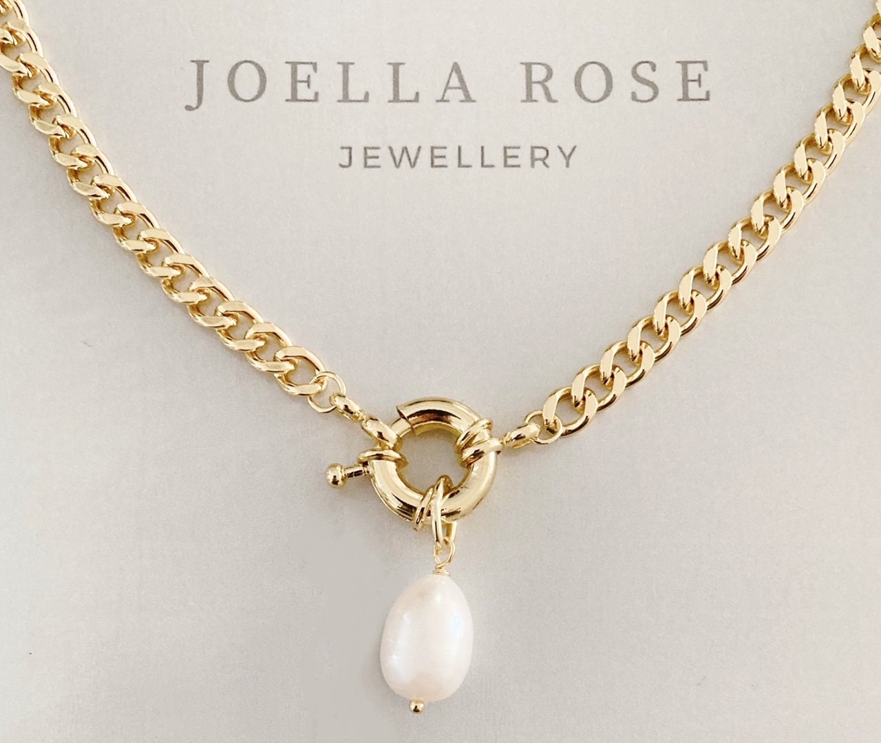 6.166 Vintage pearl necklace, flower clasp