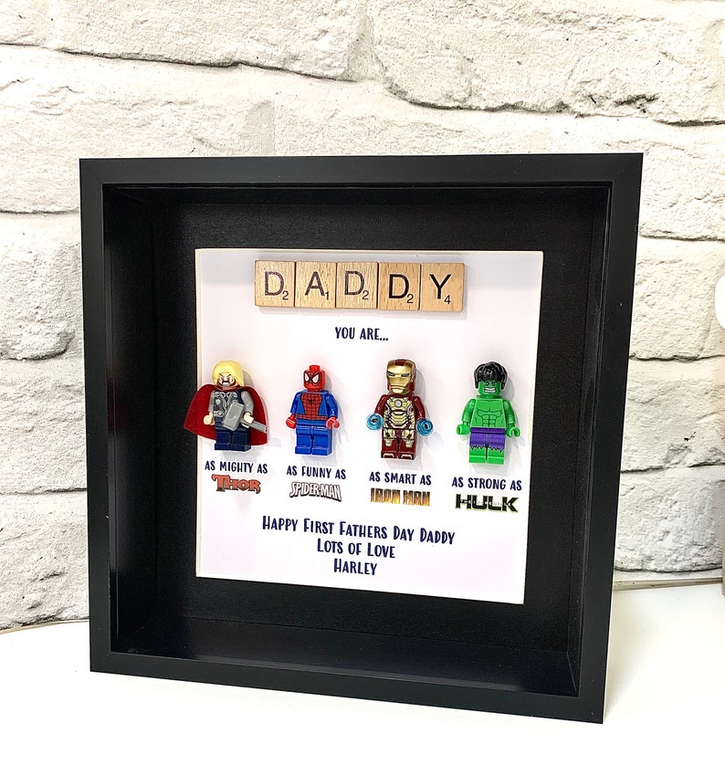 Personalisierter Papa / Papa Superheld Box Rahmen, personalisierter Rahmen für ihn, Geburtstagsgeschenke für ihn, Vatertagsgeschenke, Geschenke von der Tochter Bild 2