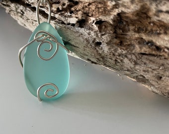 Aqua Cornish Seaglass Necklace/Sterling Silver Wire Wrapped/Handmade in Cornwall/Unique Gift for Her/Sea Glass Jewellery/Large Pendant