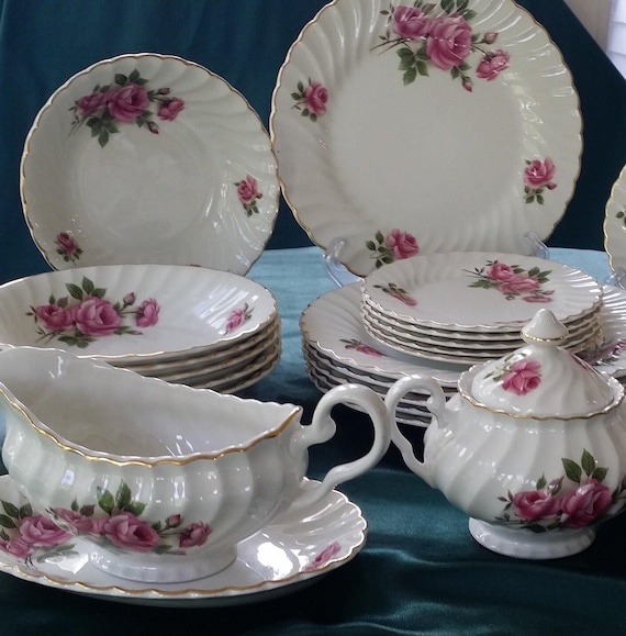 Johnson Bros Enchantment, 29 Piece Dinner for 6, Mid-century Snow