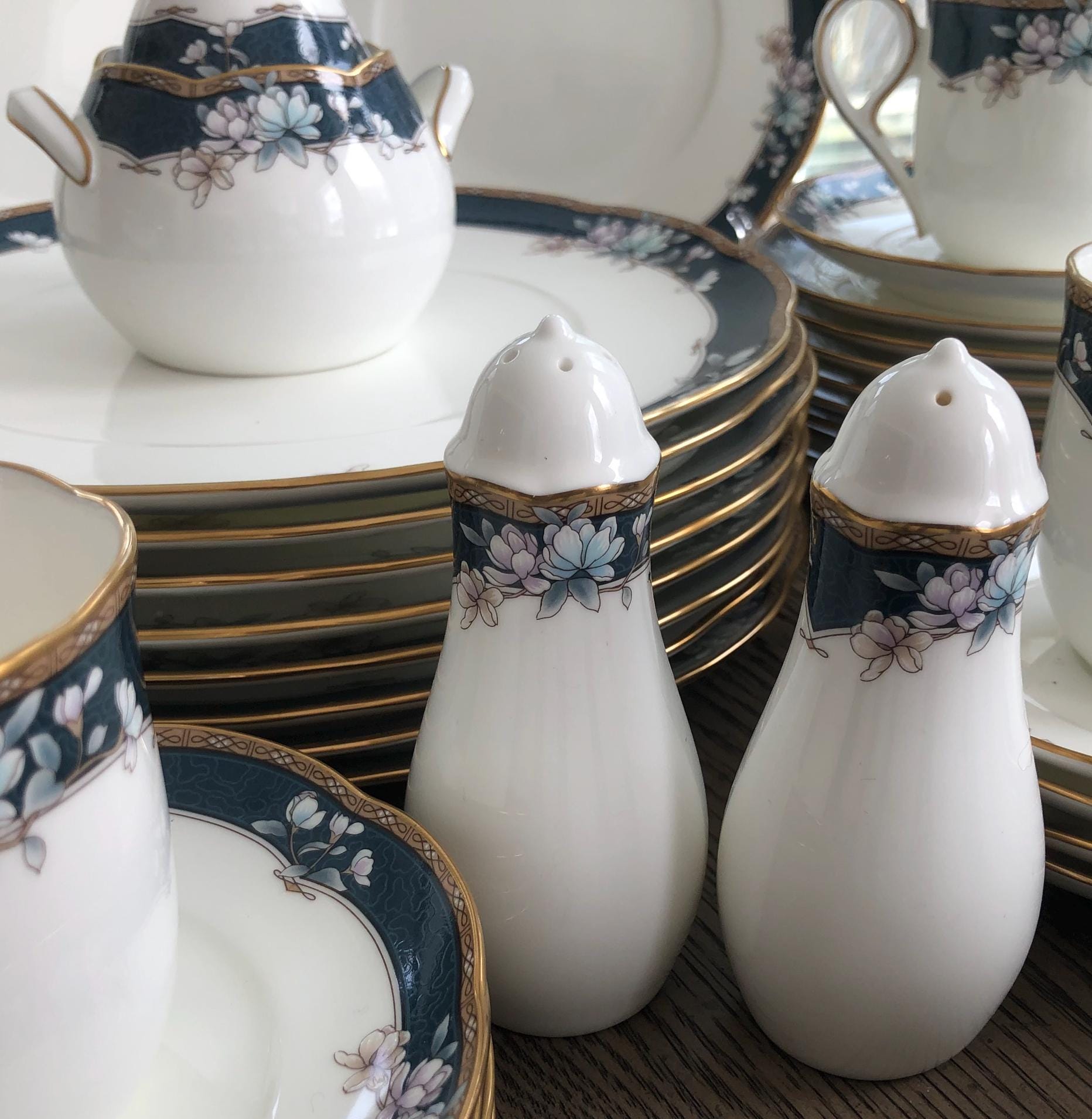 Vintage Noritake Sandhurst Bone China Dinnerware, 48-piece Set