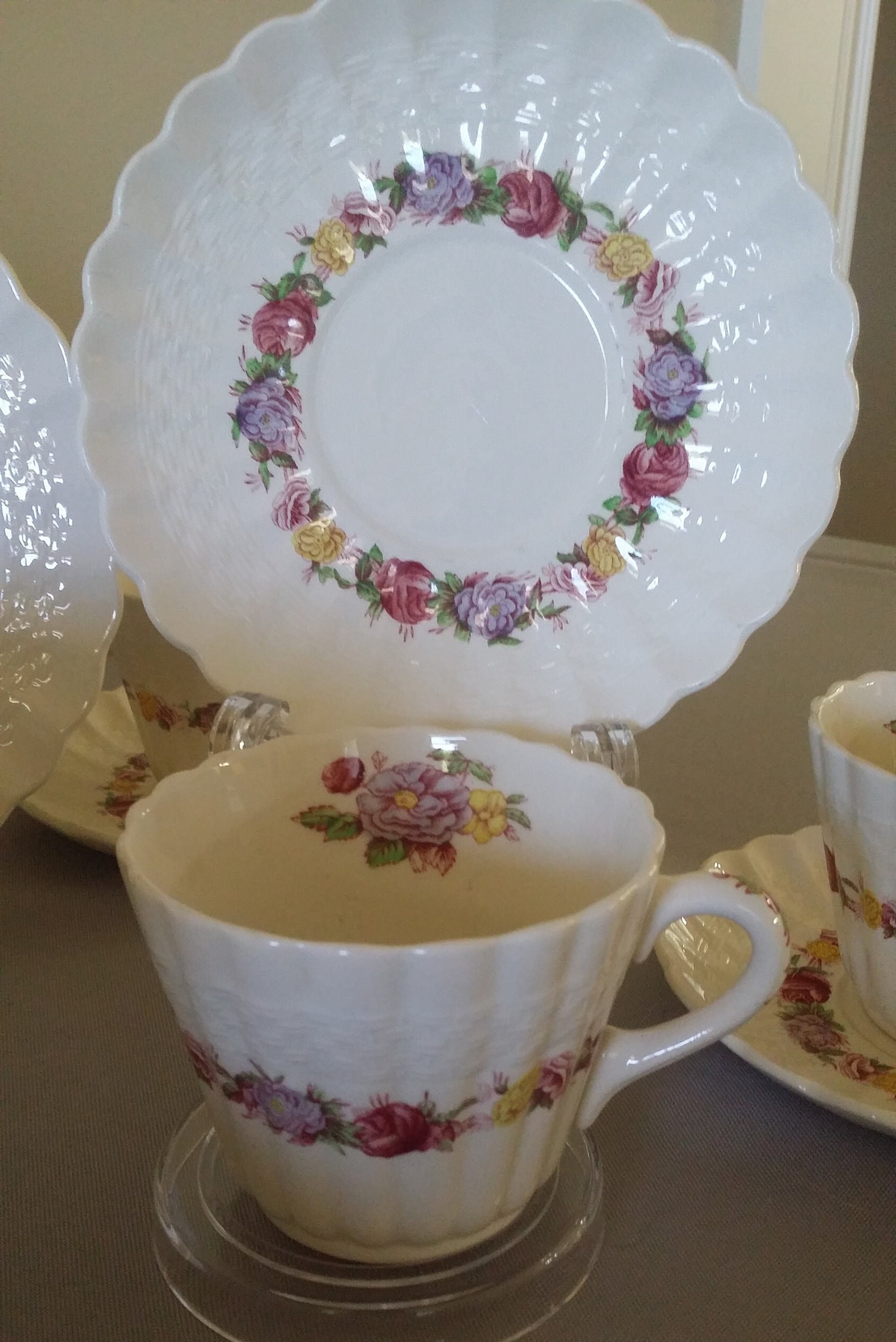 Copeland Spode Rose Briar 6 Piece Place Setting (4 Available