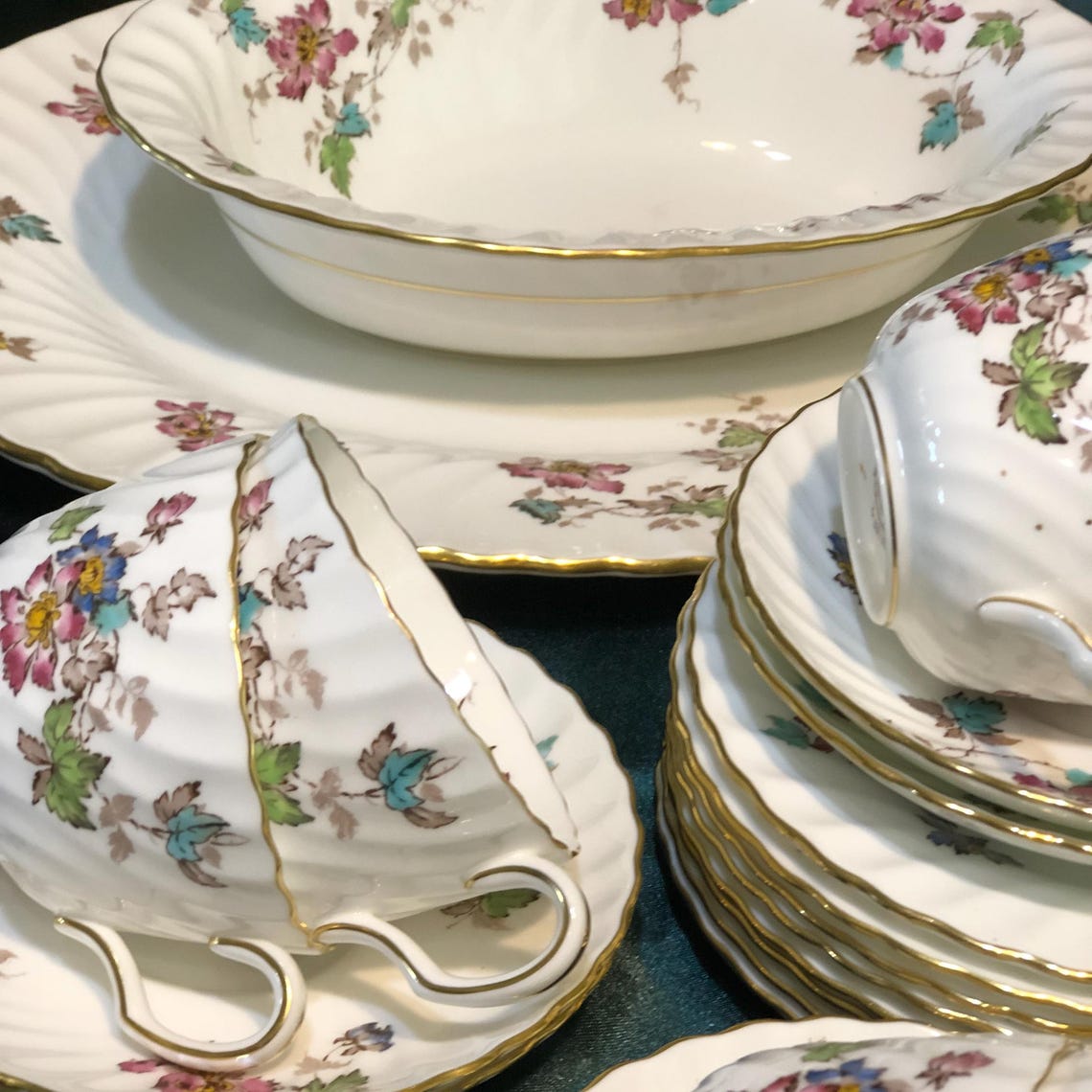 Minton, Vermont Pattern. English Bone China, Dinner for 8 in Excellent ...
