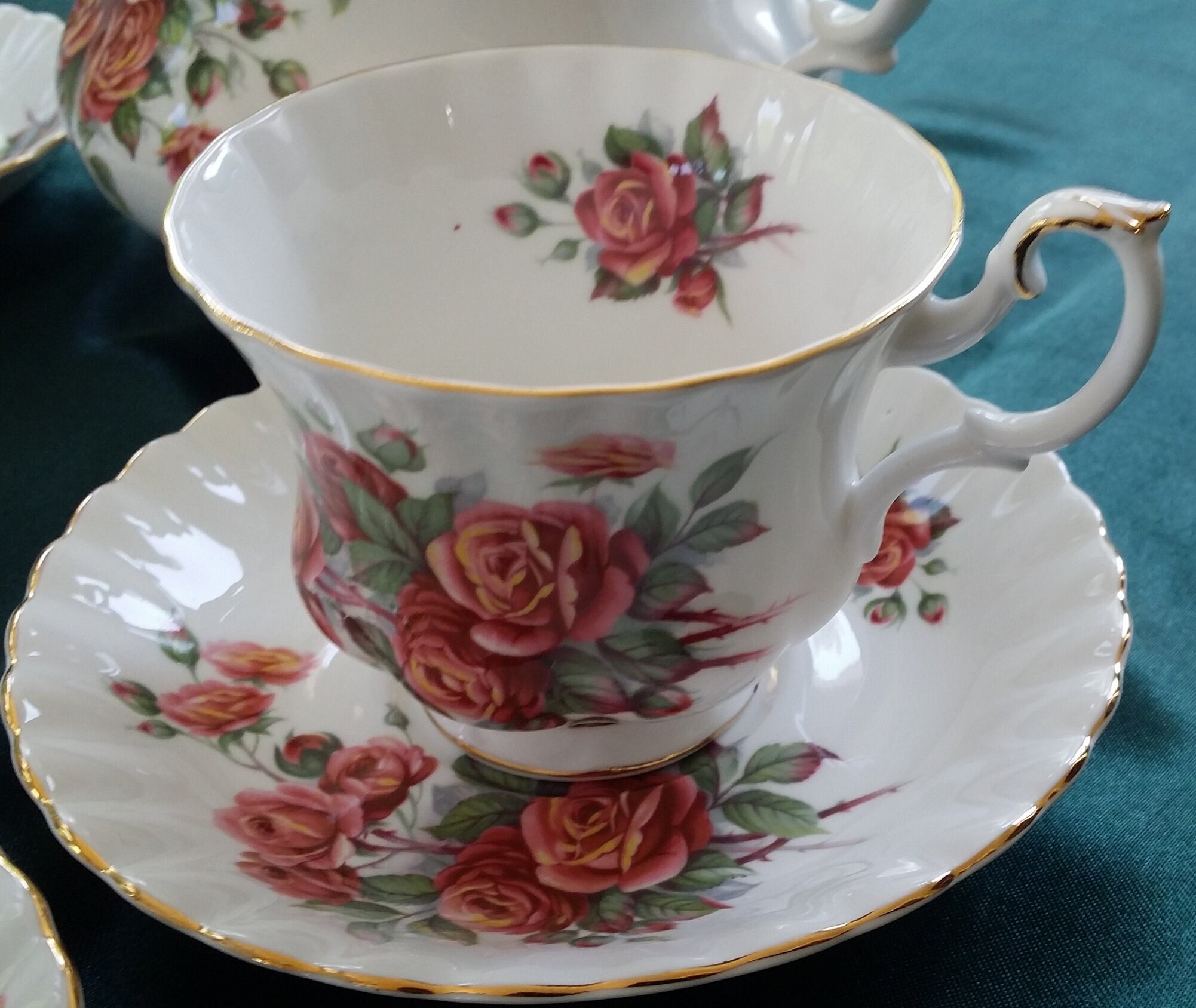 Royal Albert Centennial Rose 10 Piece Vintage Tea Set. 4 Tea Cup