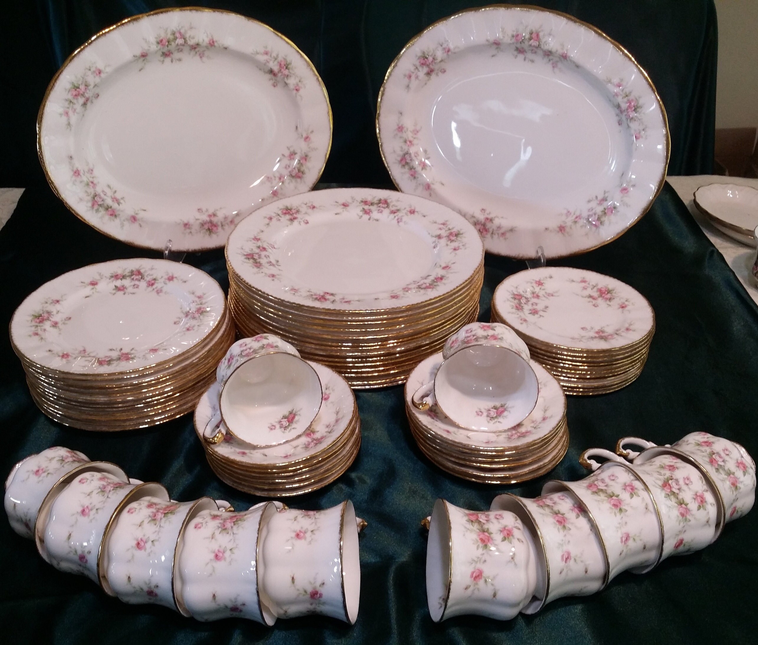 Paragon Victoriana Rose, Vintage Dinner Service for 12, Elizabeth