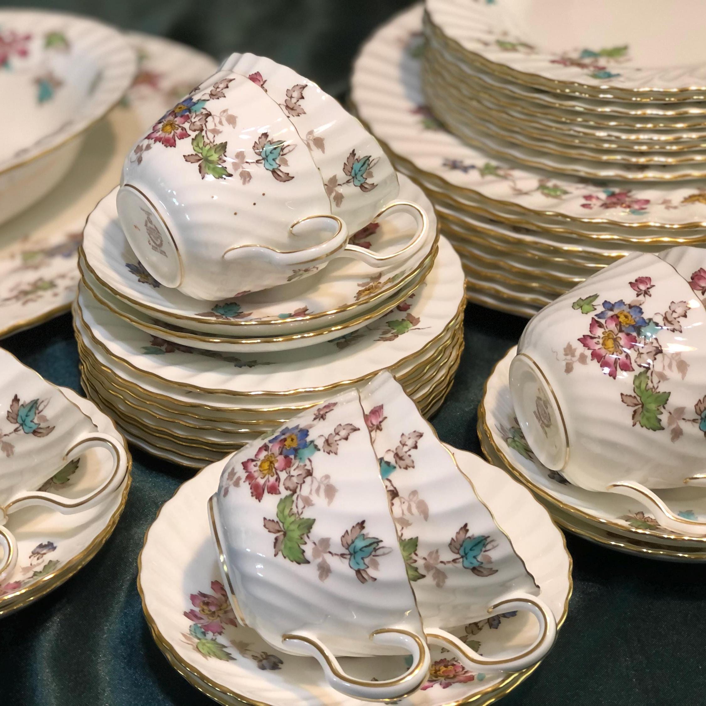 Montfort bone china Canada