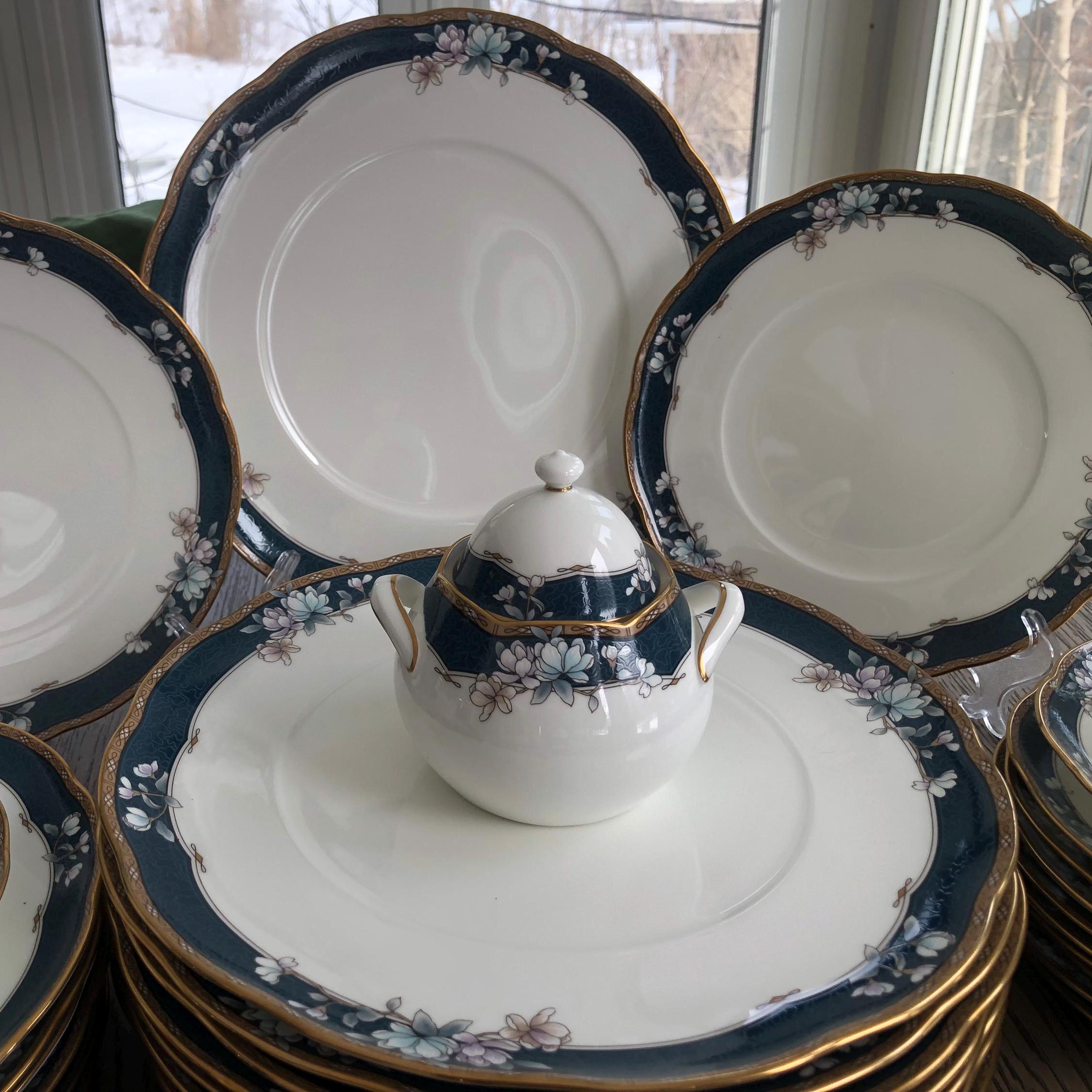 Vintage Noritake Sandhurst 9742. 48 Piece Dinner for 8. 1985