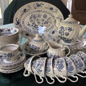 Johnson Bros, Nordic Blue, 8 Plc Dinner Service W/extras. Blue