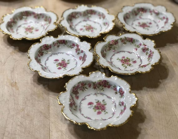 CH Field Haviland Limoges 22 Pieces GOA Groupings. 6 of Each - Egg