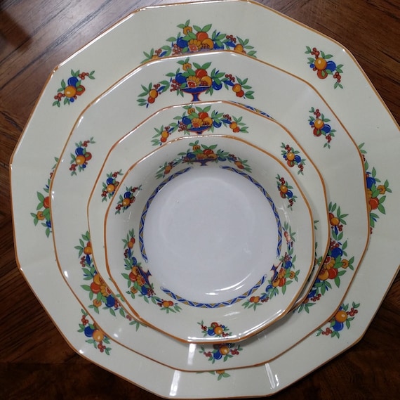 ART DECO, Myott, Sons & Co. Dinner Set for 12, 'dictator' Pattern