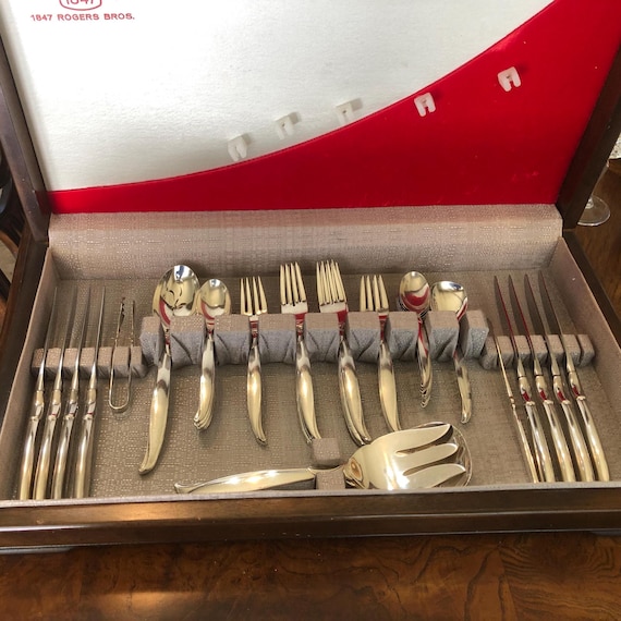 1847 Rogers Silver Plate, Flair Pattern, Vintage, Service for 8