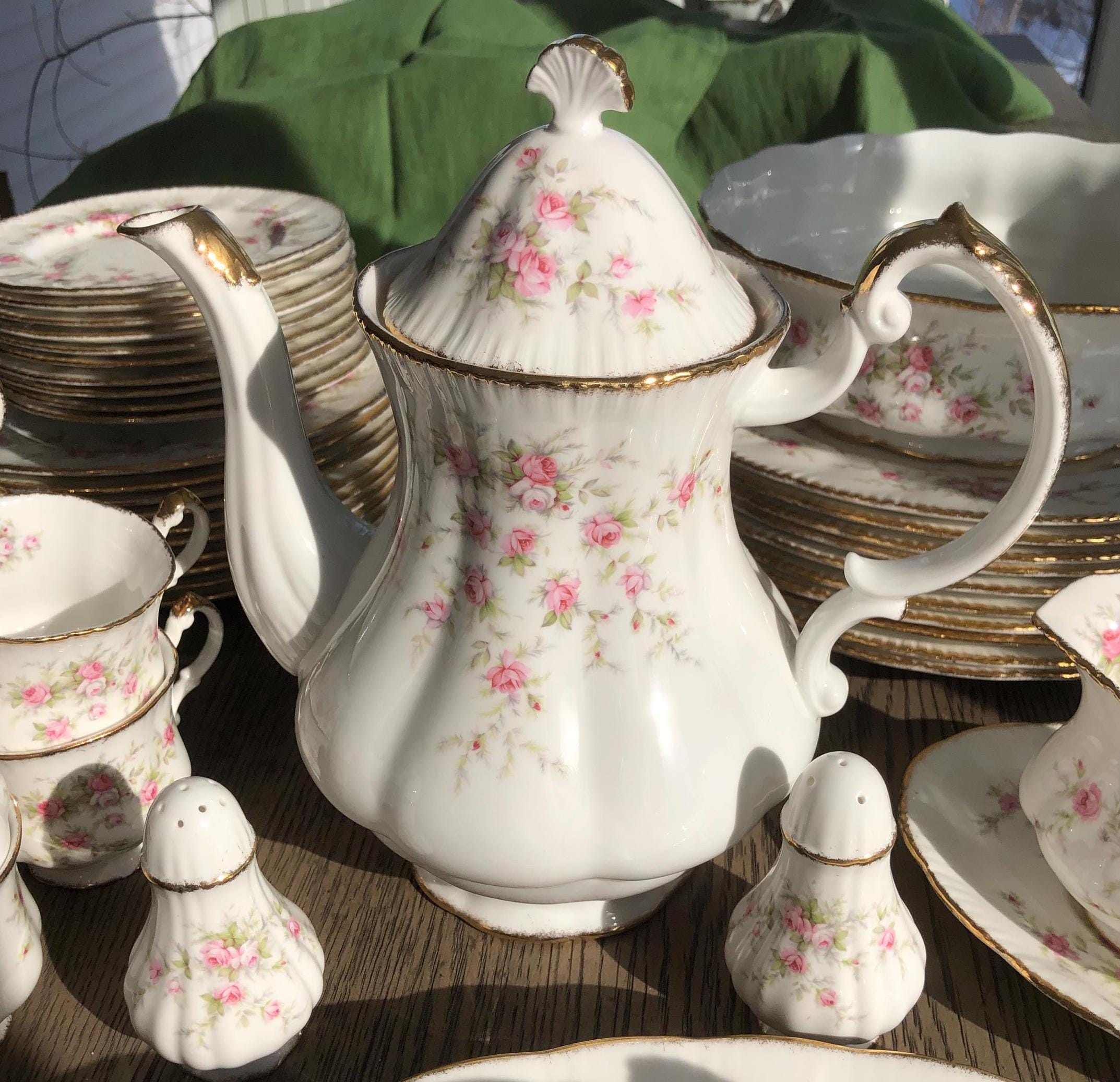Vintage Paragon Victoriana Rose Dinnerware, 88 Pc Service for 10