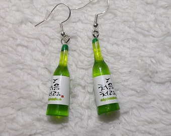 Boucles d'oreilles clip Soju bouteilles d'alcool