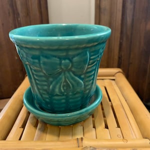 Vintage Turquoise USA pottery