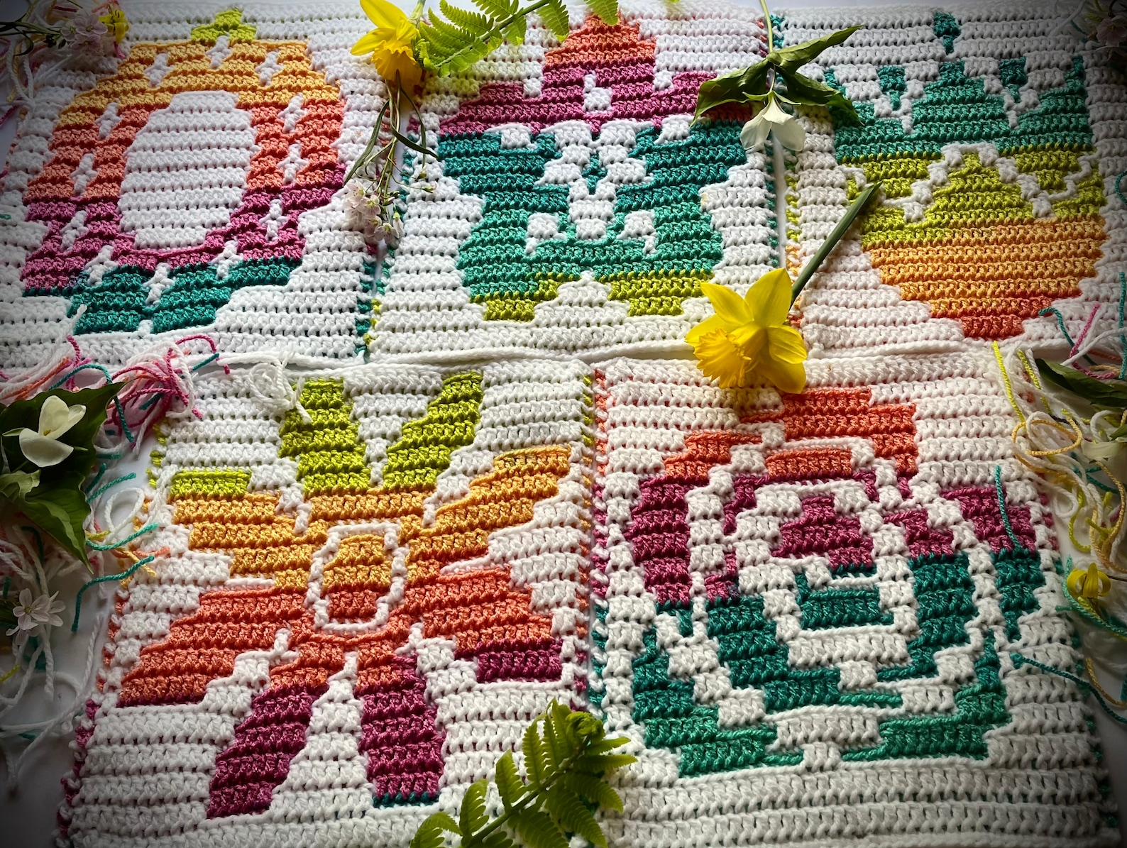 Buy Mosaic Crochet Solid Granny Square Pattern Mosaic Flower Online in