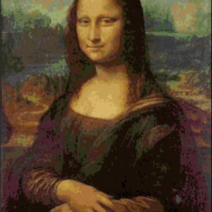 Op de afbeelding: Een gepixeleerde reproductie van het schilderij Mona Lisa. Het portret toont een vrouw met een subtiele glimlach, gekleed in een donkere jurk. De achtergrond toont een landschap met bomen en water, weergegeven in gedempte tinten.