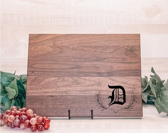 Personalized Engraved Cutting Board with Initial and Laurel Wreath Monogram, Wedding Gift, Housewarming Gift, Anniversary Gift, Custom