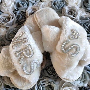 Personalised Bridal Slippers Bride Slippers Wedding Slippers Bride Gift Mrs Hen Party Bridal Party Gift image 2