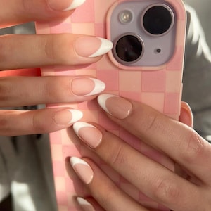Premium Press On Nails: Custom Salon Quality, Handpainted, Trendy, Press Ons, Fake Nails, French Tip, Simple Minimalist, Bridal