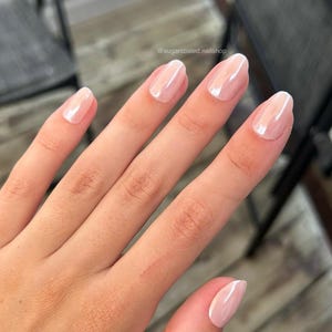 Ongles à coller haut de gamme : qualité salon personnalisée, peints à la main, tendance, faux ongles, effet donut glacé chromé simple, idéal pour les mariées
