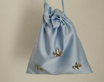 Borsa a sacchetto in satin con tre applicazioni