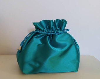 Borsa secchiello (bucket bag) in raso satin fatta a mano, pochette a sacchetto elegante, mini bag cerimonia, borsa matrimonio