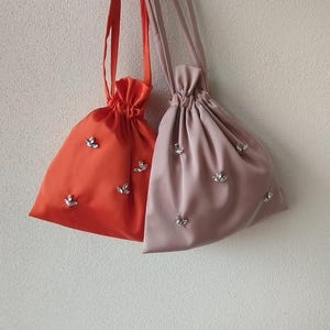 Satin pouch bag with 5 applications