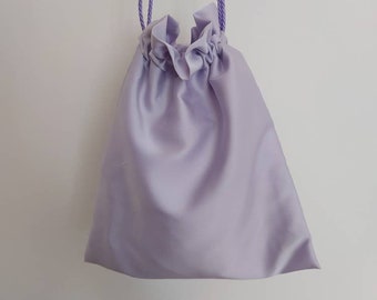 Borsa a sacchetto in satin