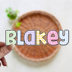 Gepersonaliseerde naamsticker| Aangepaste naamsticker | Naamsticker | Sticker waterfles | Laptopsticker | Aangepast cadeau | Pasen | GRATIS VERZENDING!