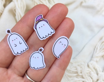 Cute Ghost Kindle Stickers, Assorted Small Stickers, Halloween Aesthetic Sticker, Tiny Waterproof Laptop Decal, 1 inch Mini Sticker Pack