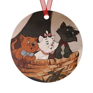 The Aristocats. Disney&#39;s The Aristocats kitten Marie, Berlioz and Toulouse Metal Ornament.