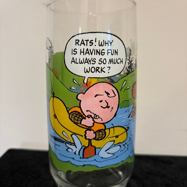 Vintage Collectible Charlie Brown and Snoopy Rafting Glass