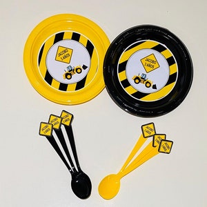 Construction Party Plates with Spoons – Dump Truck Kids Birthday Tableware – Builder Theme Party Decor – Under Construction Plates