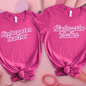 Rosa Lehrer Shirt, Kindergarten Lehrer Tshirt, Kindergarten Lehrer Geschenk, Lehrer Geschenk, rosa Puppe Lehrer Shirt