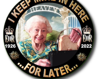 Queen Elizabeth II and &quot;Paddington&quot; Marmalade Sandwich Jubilee Sketch -Souvenir Button Badge 55 mm
