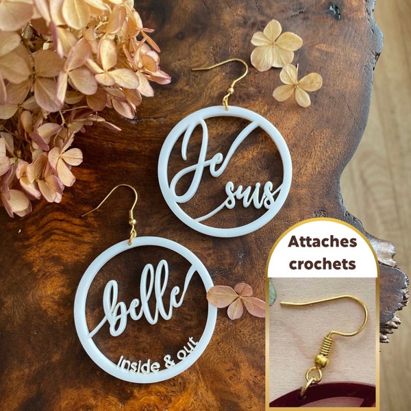 Boucles d'oreilles anneaux d'acrylique | Attaches crochets dorés | Collection "Je suis"  | Choix couleurs & mots | Découpées au laser