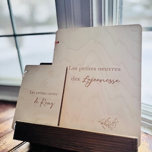 Personalized wooden binder for storing drawings or greeting cards